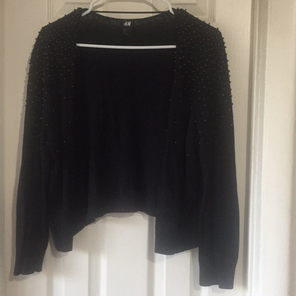 Black H&M sweater